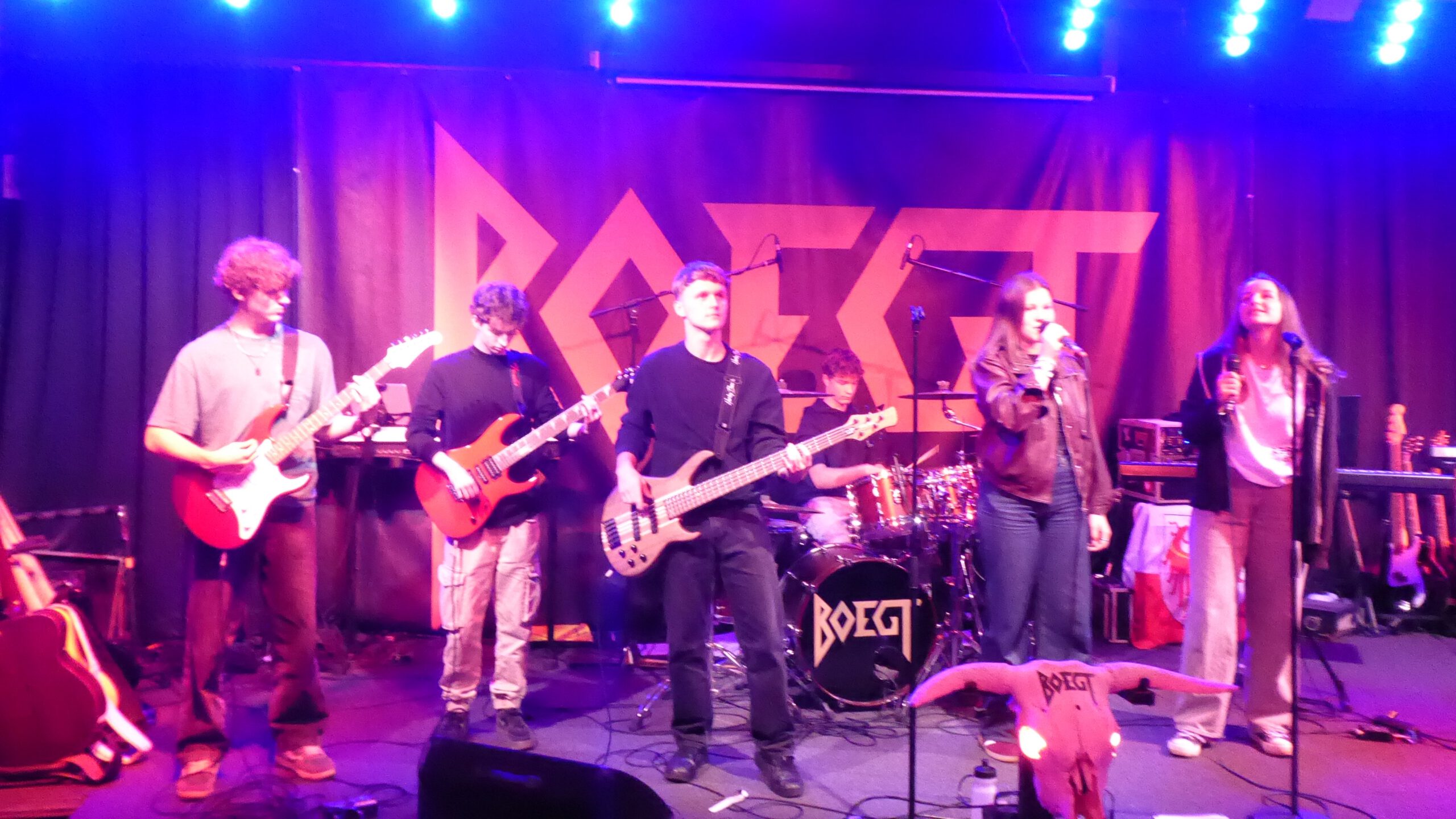 HGÖ-Rockband bei hÖHRlive