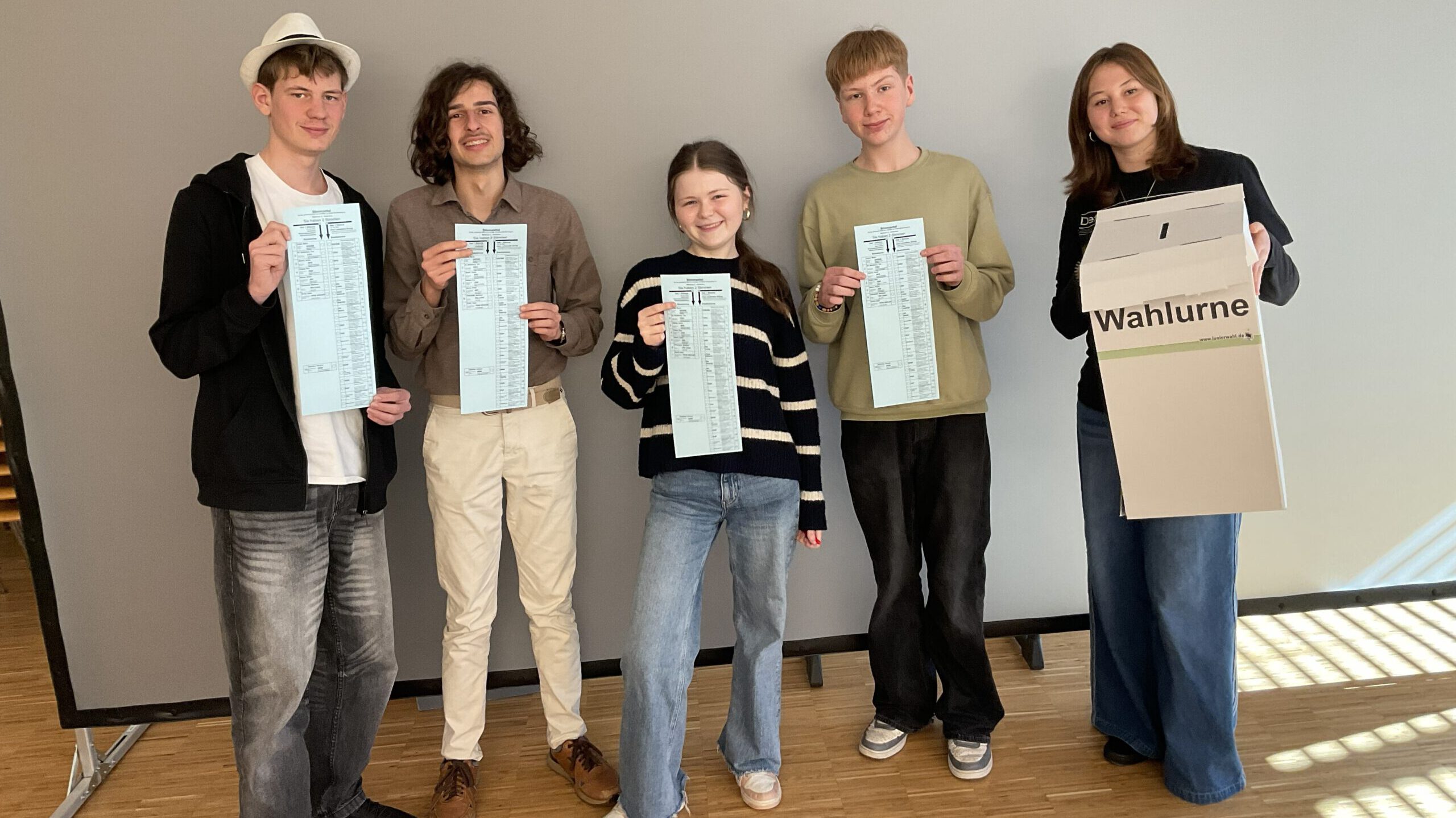 Juniorwahl zur Landtagswahl am HGÖ: Schüler erleben Demokratie hautnah