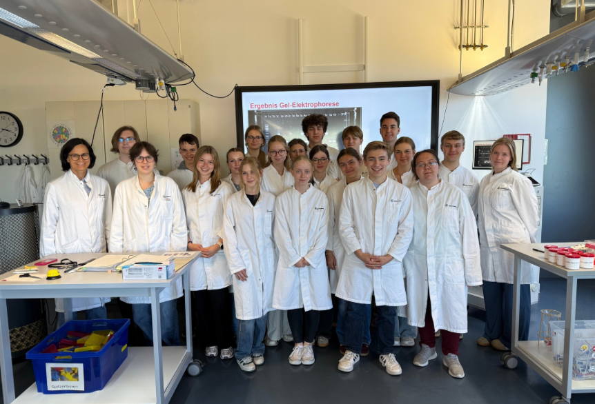 Leistungsfach Biologie auf Experimentaexkursion